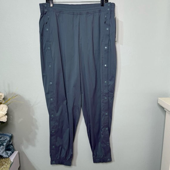 Lululemon Iridescent Tearaway Mid Rise Track Pant Tidewater Teal Purple 12 NWT - Picture 6 of 12